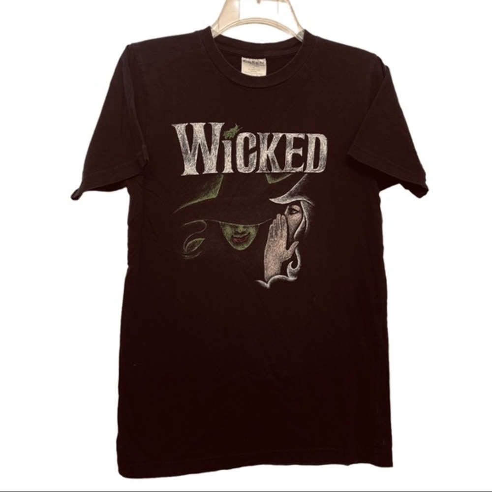 WICKED The Musical Graphic tee T-Shirt Black Size Small Green for Good